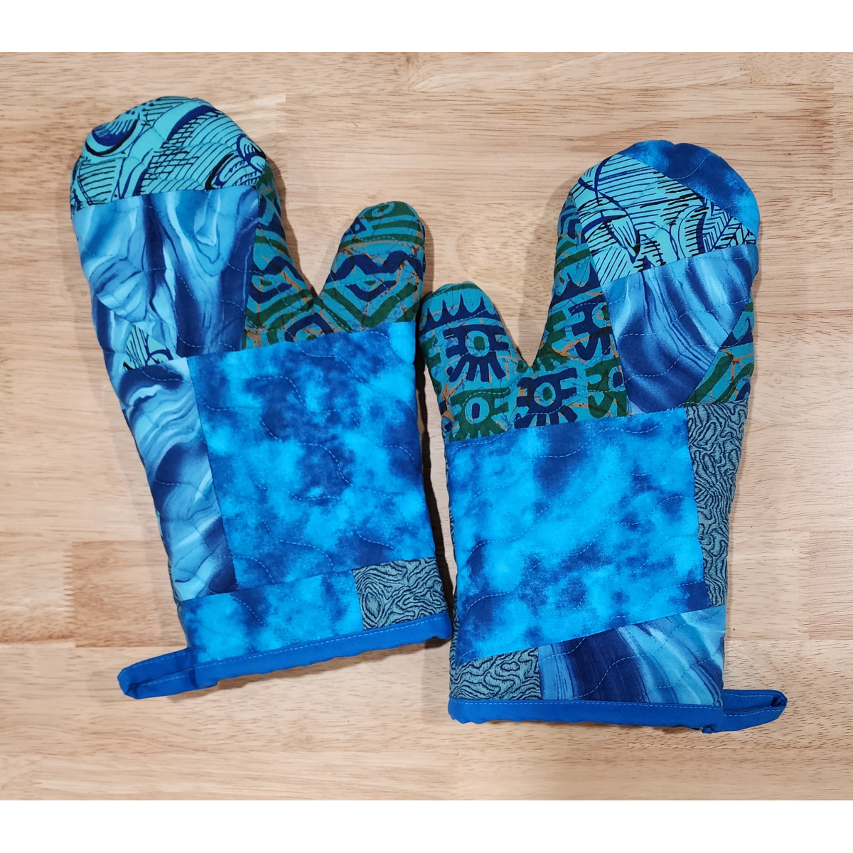 Blue Pieced Quilted Oven Mitts