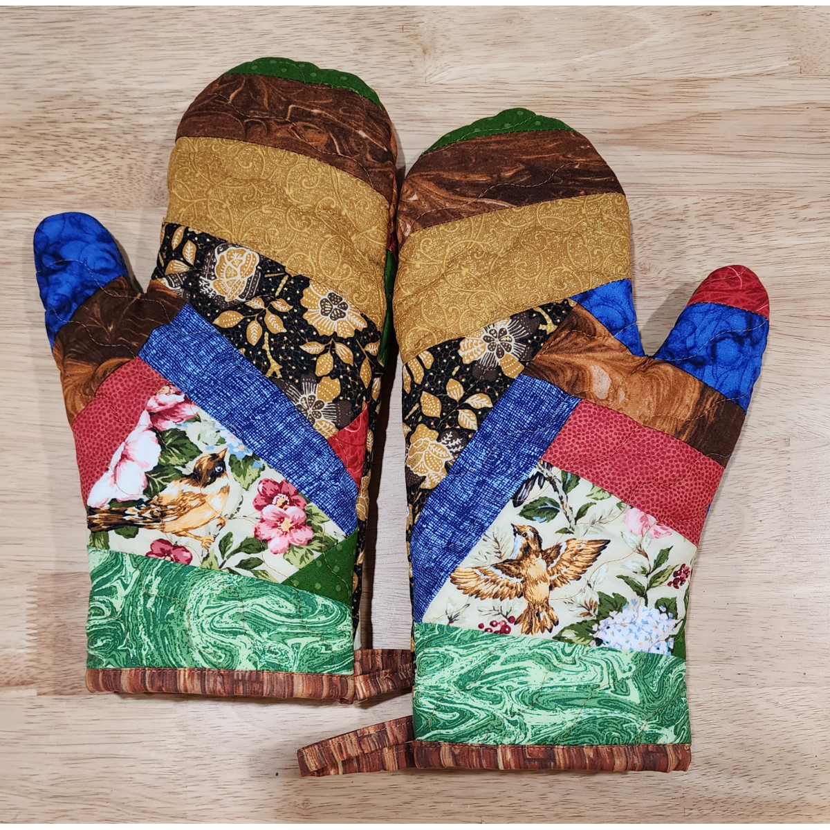 Garden Birds Quilted Oven Mitts